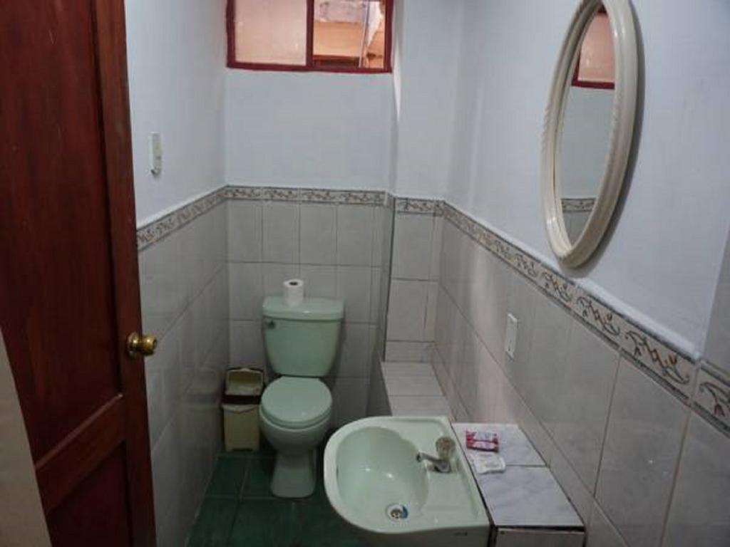 أويانتيتامْبو Wasi Away Hostel المظهر الخارجي الصورة