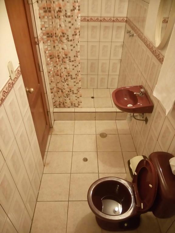 أويانتيتامْبو Wasi Away Hostel المظهر الخارجي الصورة