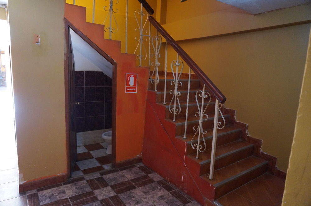 أويانتيتامْبو Wasi Away Hostel المظهر الخارجي الصورة