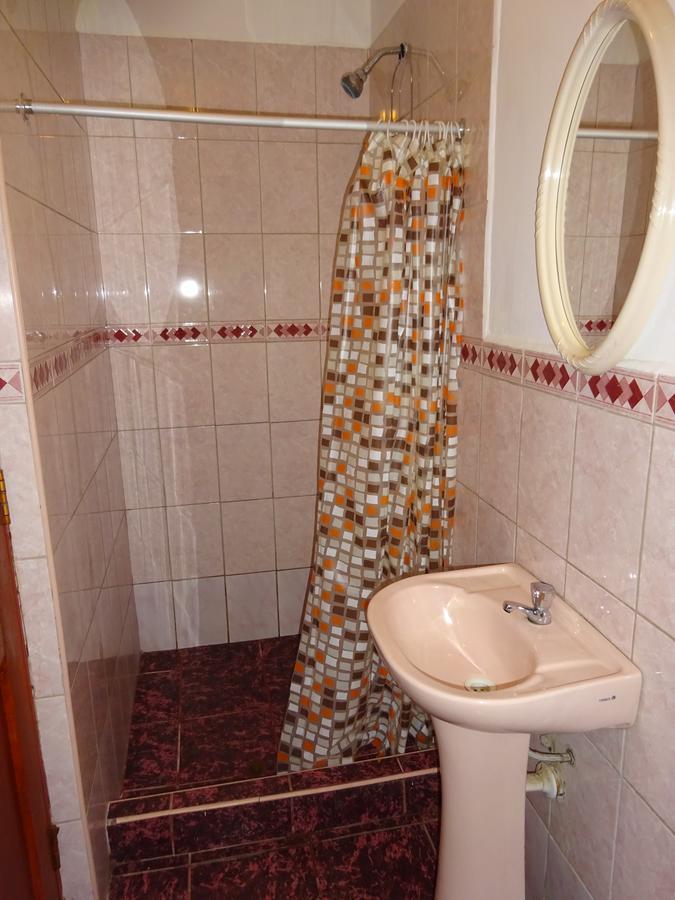 أويانتيتامْبو Wasi Away Hostel المظهر الخارجي الصورة